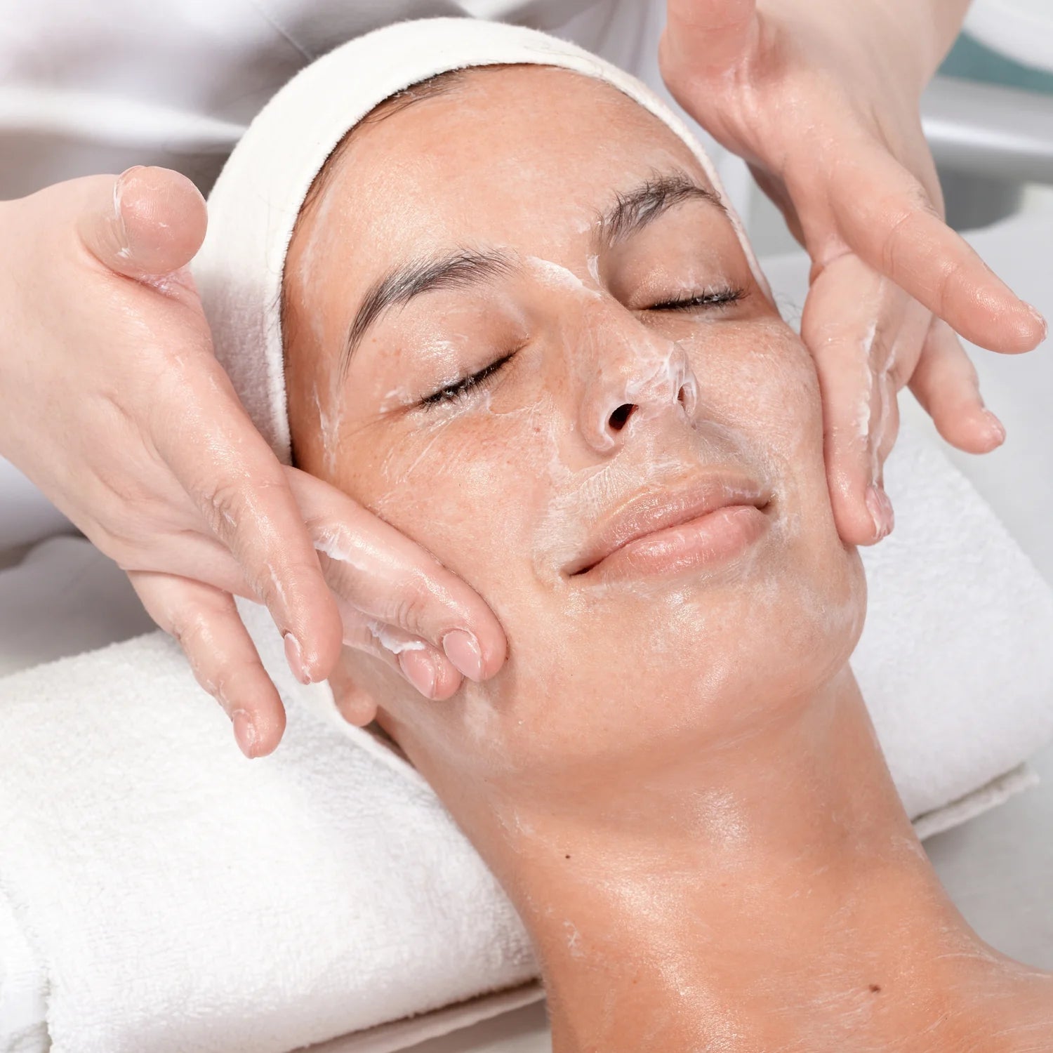 Deep Cleanse Facial